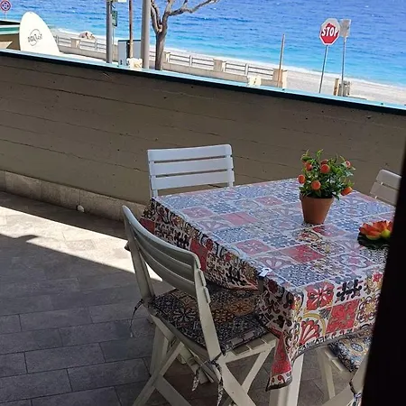 Holiday home Robert's Beachfront Roccalumera